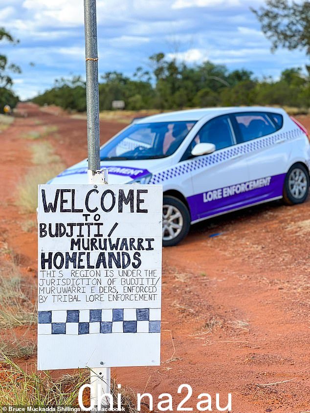 Tribal Lore Enforcement covers an area of about 200 square kilometres and a population between 2,000 and 3,000 - most of them Indigenous