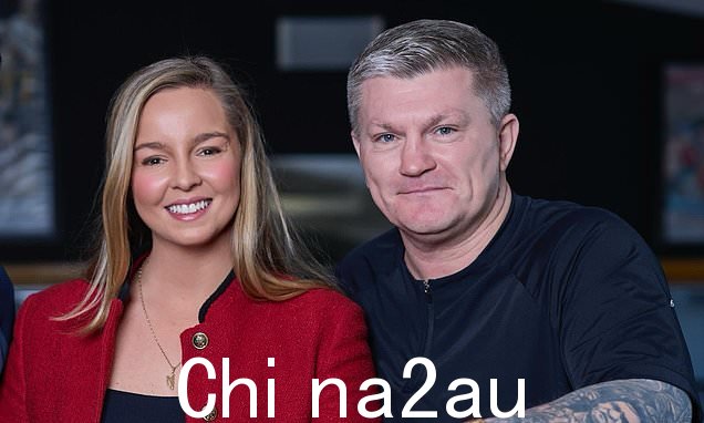 A tribute to the late Ricky Hatton during day eleven of the 2025 World Boxing Championships at the M&S利物浦银行竞技场。两次重量世界冠军里奇·哈顿（Ricky Hatton）于46岁去世。图片日期：2025年9月14日，星期日。宾夕法尼亚州照片。照片来源应阅读：彼得·伯恩（Peter Byrne）/PA电线。限制：使用限制。仅在权利持有人获得事先同意的情况下，只有编辑使用。“高度=“ 428” width =“ 634”/> <p class =“ embedParagraph_1i1nw9 opticalembedparagraph_3ryflaph04u”> </p> </p> </p> <img loading =“ lazy” lazy'' src =“ https://i.dailymail.co.uk/1s/2025/09/14/14/18/17578714141414550_WIDE_GALLERYIMAGE_GALLERYIMAGE_BOXING_GO_GO_GO_GO_MAD_MAD_FOFO_FOFO_FOR_FOR_FOR_IT_WB.IT_WB.JPG.弗雷迪·彭德尔顿（Freddie Pendleton） - 男子竞技场 - 曼彻斯特-27/10/01 Ricky Hatton（RT）和教练Billy Graham庆祝胜利强制性信用：动作图像：高度=“ 456” width =“ 634”/> <p class =“ class =“ postemtitle_1wqughnh” data-track-module =“ live-blog title” data-display-creation-date =“ true”> Hatton如何达到拳击</h2> <p class =“ EmbedParagragh_1i1nw9of”> hatton <hatton <hatton <hatton <hatton of partiting 15年的职业</</</p。 class =“ EmbedParagraph_1I1NW9OF”>侵略性，勇敢的战斗机，被称为'杀手'，拥有多个世界和英国的冠军，在他的48个专业比赛中赢得了45次。</p> <p class =“ EmbedParagraph_1i1nw9of”>，但他来自1978年10月的股份，他来自股份。大曼彻斯特。</p> <p class =“ embedParagraph_1i1nw9of”>他的父亲和父亲卡罗尔和雷·哈顿（Carol and Ray Hatton）拥有四个酒吧，其中包括遗产上的一家酒吧 - 隔壁的房屋。</p> <p> <p class = <p class ='与弗洛伊德·梅威瑟（Floyd Mayweather）对抗弗洛伊德·梅威瑟（Floyd Mayweather）的最大战斗之一。</p> <p class =“ embedparagraph_1i1nw9of”>尽管在他的一位伟大的职业生涯心碎之一中输给了美国之星，但哈顿先生也有很多亮点，包括俄罗斯的Kostya tszyu and Mexico luis luis luis luis castillo，包括</p> </p> </p> </p> </p> </p> </p> class =“ emedparagraph_1i1nw9of”>在他悲惨的死亡之后奥迪（Oday）宣布重返赛场仅46岁的奥迪（Oday），粉丝们就反思了他令人难以置信的明星。 </p> <img loading =“懒惰”瑞奇·哈顿（Ricky Hatton）（1999年的照片）在这项运动的顶部拥有15年的闪闪发光。数据 - 播放-Creation-date =“ True”> Hatton的最后视频就在他去世前几天</h2> <p class =“ EmbedParagraph_1i1nw9of”> Ricky Hatton在他去世前张贴的视频中通过锻炼在他去世前的一段时间内通过锻炼而出汗时显得合适，显得很敏锐。 46在宣布重返戒指的几周后。</p> <p class =“ embedparagraph_1i1nw9of”> Hatton在他的大曼彻斯特的家中发现了Hatton，目前在大曼彻斯特的家中发现了一个警察的骗子，那里目前在外面坐在外面，他的死亡并未被视为可疑的。在晚上的训练期间，他在跑步机上汗水时，他的精神良好。</p> <img loading =“懒惰”在他去世前几天的录像带中，适合和敏锐Data-Display-creation-date =“ True”> Ricky Hatton的最后一次采访之一</h2> <p class =“ EmbedParagraph_1i1nw9of”>每日邮报在七天前与Ricky Hatton交谈，他是他上一次访谈的一次。 </p> <p class =“ emedparagraph_1i1nw9of”>他很精神振奋，谈论获得曼彻斯特市自由的荣誉，以及他今年12月在戒指中的'昨晚'的计划。</p> <p class =“ Embedparagragragragraph_1i1i1nw9of”>“我对我说的荣誉”，他说了一个巨大的荣誉。 “当我第一次去体育馆时，我的梦想是成为世界冠军……然后在戒指外获得认可是非常特别的。 </p><img loading=
