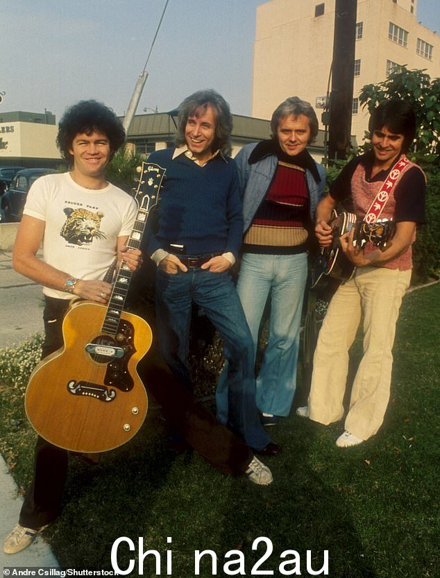 “从左起,Dolenz,Tommy