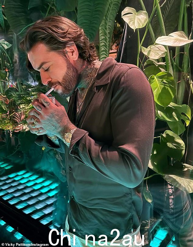 Vicky admitted she can finally relate to close friend Pete Wicks, recalling how he smoked heavily during his time on Strictly because of the intense stress