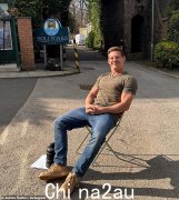 詹姆斯·萨顿（James Sutton）在约翰·保罗·麦昆（John Paul McQueen）的20年后退出Hollyoaks  - 他准备“离开表现出惊喜职业”