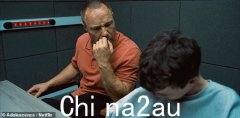 斯蒂芬·格雷厄姆（Stephen Graham）的青春期联合主演他的“天才动作”（Genius Move）付出了巨大的回报，他击败了埃米斯（Emmys）的首席演员的最爱