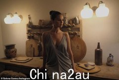 赛琳娜·戈麦斯（Selena Gomez）对未婚夫本尼·布兰科（Emmys